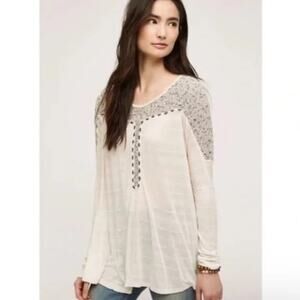 Anthropologie Meadow Rue Cream Crochet Linen Blend Beaded Long Sleeve Top